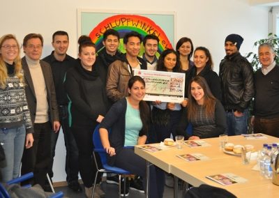 Schüler & Schülerinnen der Beruflichen Schule 14 spenden € 1.060